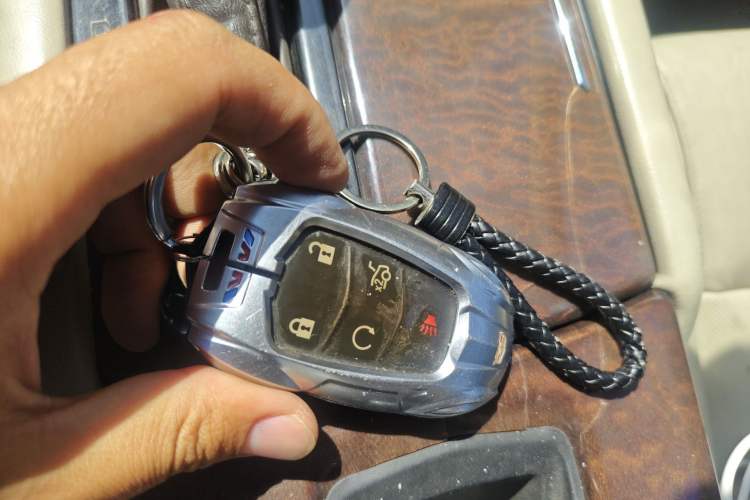 Used Cadillac XTS 2016 28T Elite Edition Vehicle Key