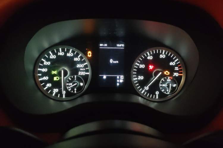 Used Mercedes-Benz Vito 2016 2.0T Business Edition Instrument Cluster