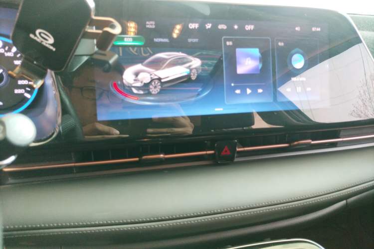 Used AION S 2023 Meizu 580 Lithium Iron Phosphate Audio And AC Panel