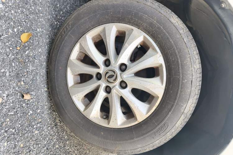 Used FORTHING Lingzhi 2017 M5L 1.6L 7-Seater Comfort Model