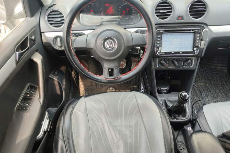 Used Volkswagen Jetta 2013 1.6L Manual Comfort Model