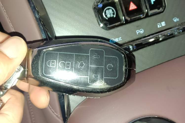 Used Denza Z9GT 2024 1100 Four-Wheel Drive Ultra Version Vehicle Key