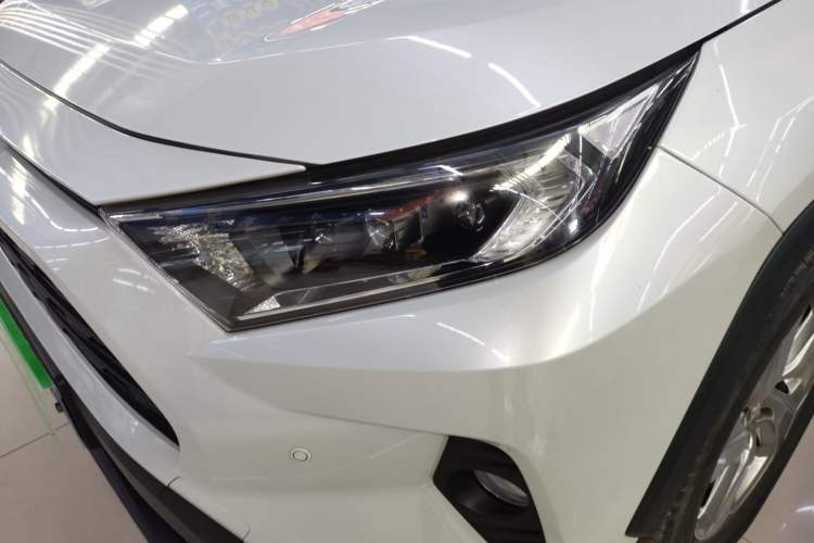 Used Toyota RAV4 2021 2.0L CVT Two-Wheel Drive Fashion PLUS Edition