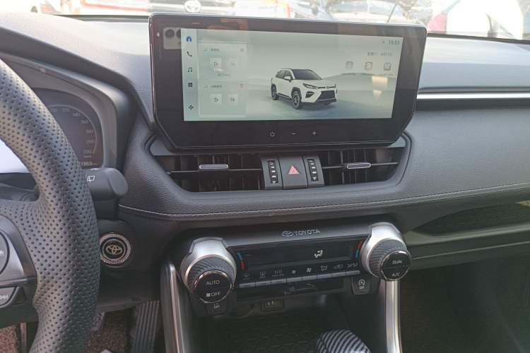 Used Toyota Wildlander 2023 2.0L CVT Two-Wheel Drive Luxury PLUS Edition Audio And AC Panel