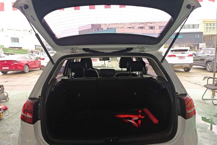 Used Volkswagen Golf 2017 230TSI Automatic Comfort Edition – Celebrating Milestone of One Million Units