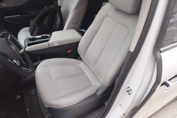 Used Buick GL8 2025 Lu Zun Deluxe Edition Left Front Seat