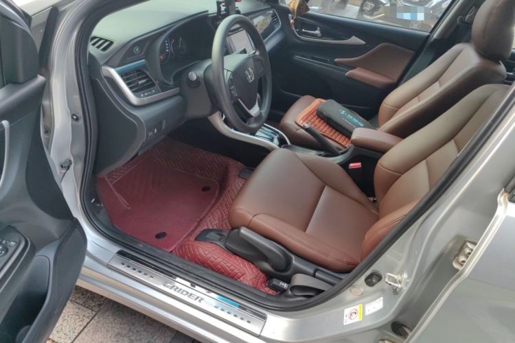 Used Honda Crider 2013 1.8L automatic luxury edition