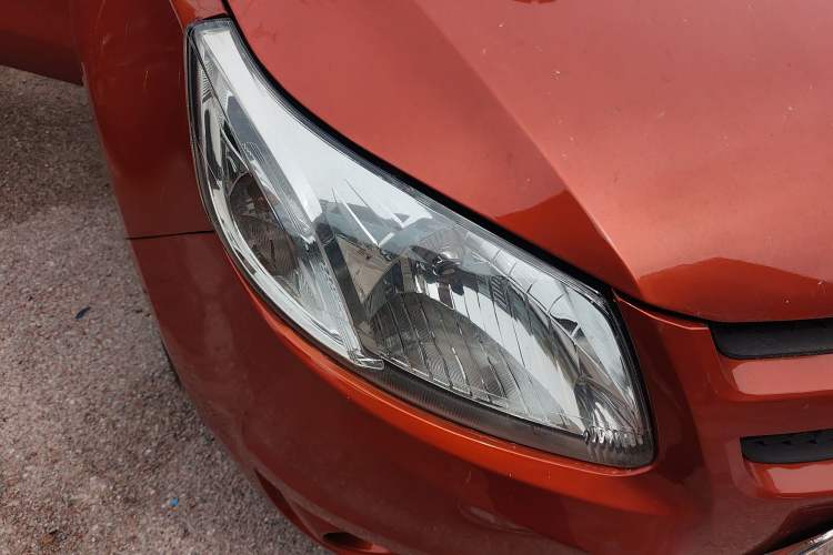 Used Chevrolet Sail 2013 Sedan 1.4L Manual Elegance Edition Right Front Headlight