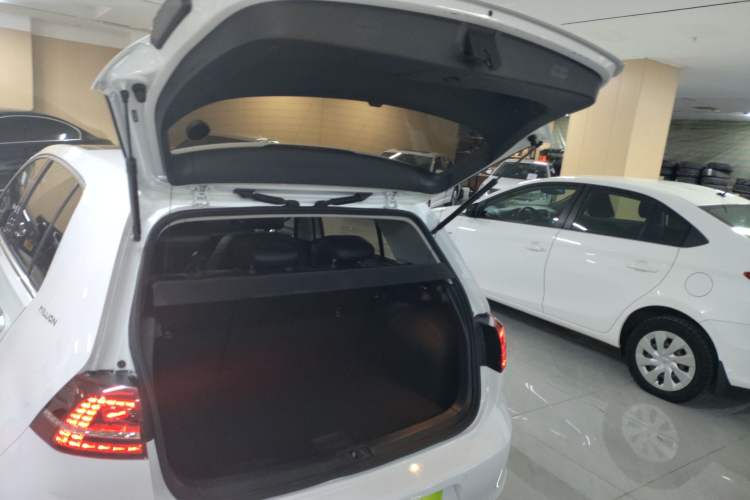 Used Volkswagen Golf 2016 1.6L Automatic Comfort Model