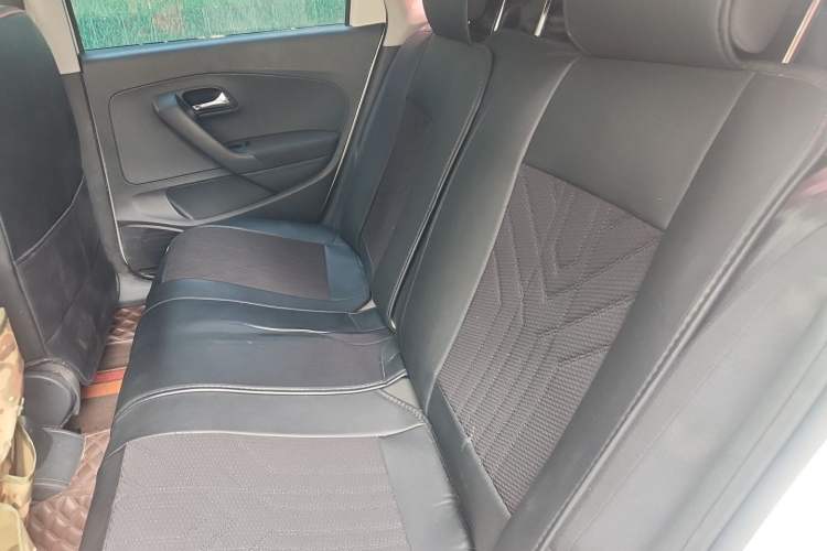 Used Volkswagen Polo 2016 1.4L Manual Fashion Model