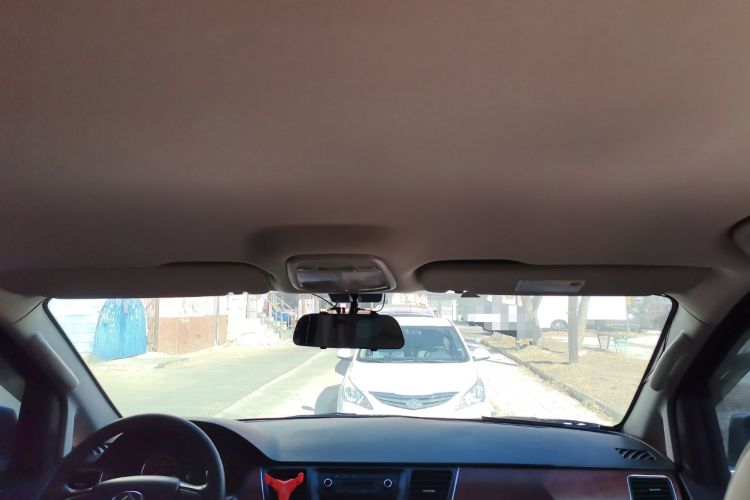 Used SAIC MAXUS G10 2016 2.0T Manual Elite Edition
