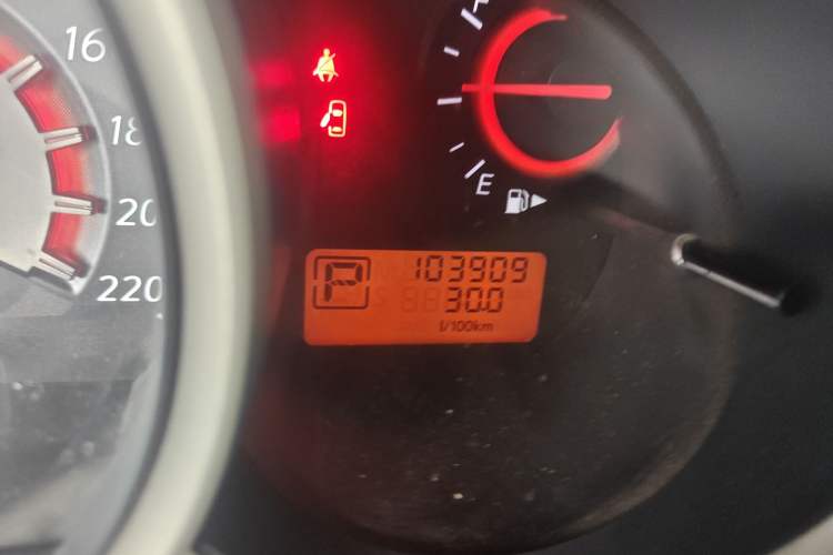 Used Nissan Sylphy 2012 Classic 1.6XE Automatic Comfort Edition Odometer Close Up