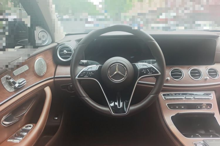 Used Mercedes-Benz E-Class 2023 Updated E 300 L Fashion Edition
