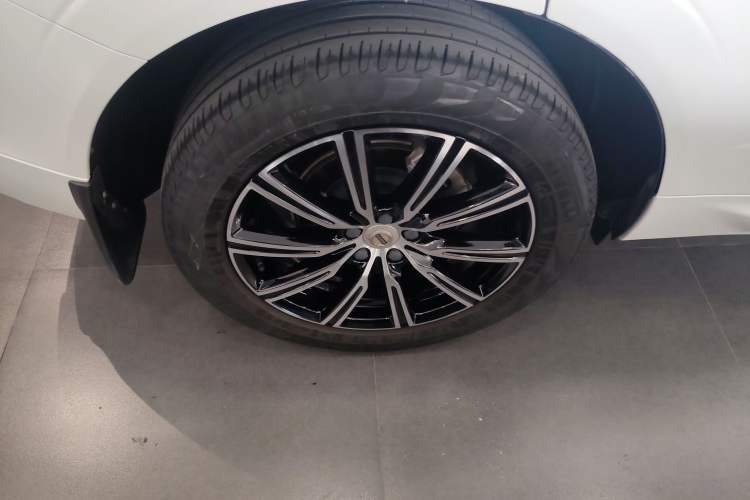 Used Volvo XC60 2021 T5 4x4 Smart Luxury Edition
