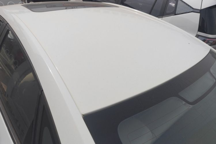 Used Buick Verano 2017 Sedan 15S Manual Entry-Level Model Roof