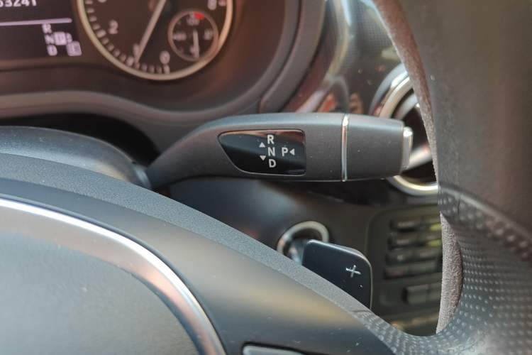 Used Mercedes-Benz B-Class 2012 B 180 Gear Lever