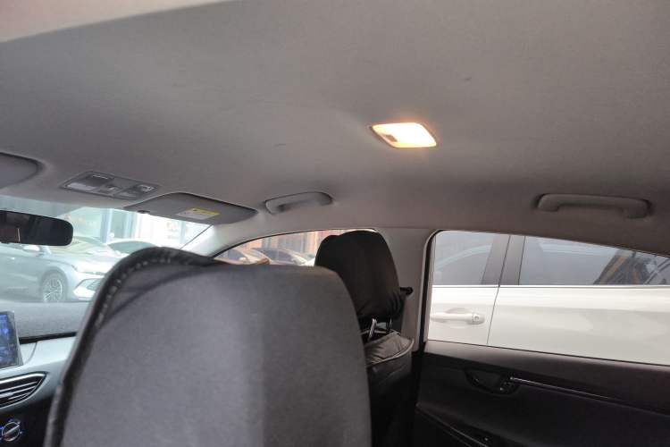 Used Hyundai Celesta 2018 1.6L Automatic GL Enjoyment Version China V Standard Headliner