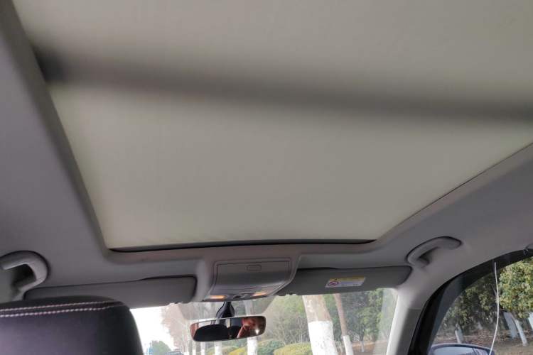 Used Skoda Kodiaq 2019 Facelifted TSI330 7-Seater Two-Wheel-Drive Luxury Enjoyment Edition China VI Standard Headliner