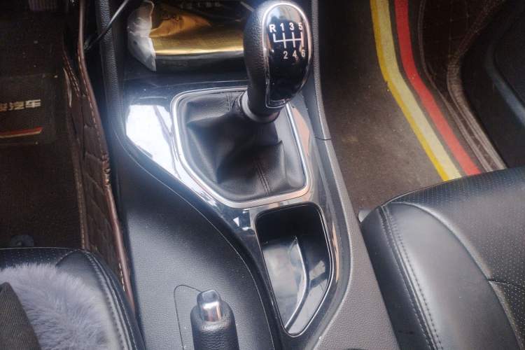 Used Baojun 730 2019 1.5L Manual Fashion Model 7-seater China VI
