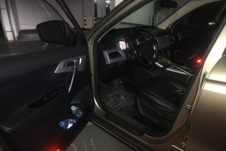 Used Geely Auto Emgrand X7 Sport 2016 1.8TD Automatic ZhiShang Model Driver Seat