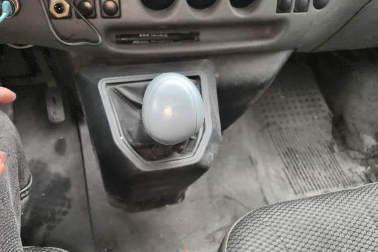 Used JMC Transit 2019 2.8T Commercial Version Short Wheelbase Mid-Roof 6-Seater China VI JX493