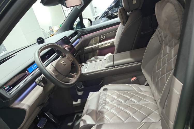 Used Nio ES8 2026 Model 6-seat Executive Signature Edition
