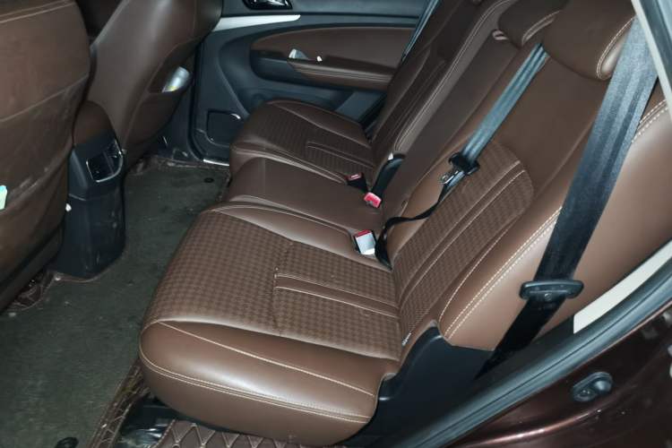 Used BYD S7 2015 2.0T Upgraded Automatic Luxury Version