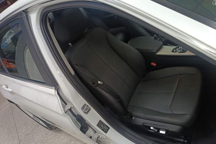 Used BMW 3 Series 2016 320Li Fashion Model
