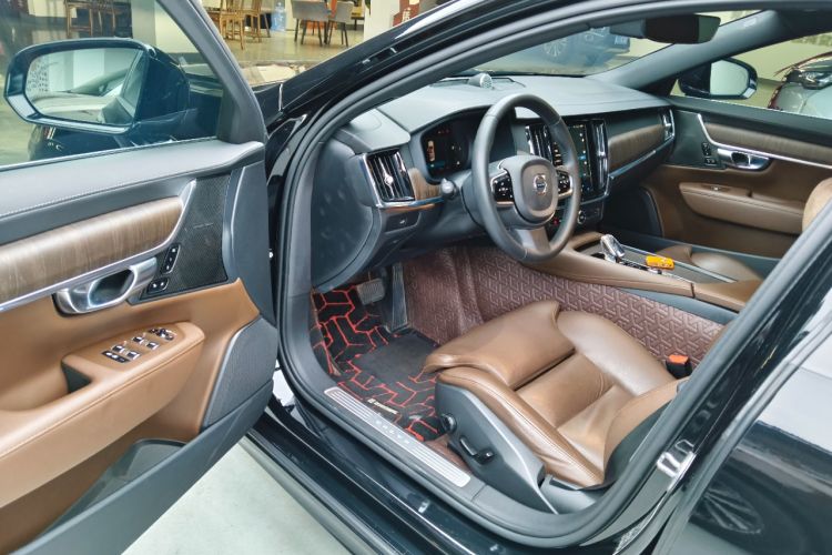 Used Volvo S90 2023 B5 Zhiyuan Luxury Edition