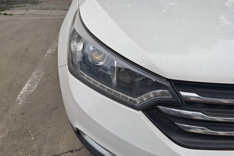 Used Dongfeng Aeolus AX7 2016 1.4T Manual Zhuyue Model
