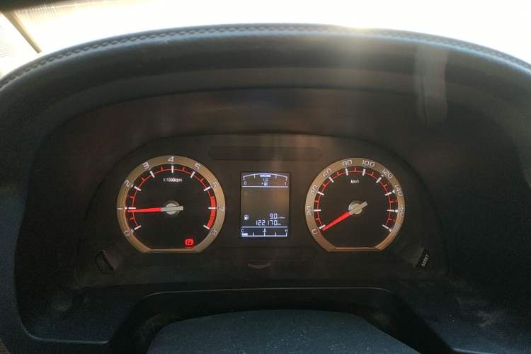 Used FORTHING Lingzhi 2017 M5L 1.6L 7-Seater Standard Model