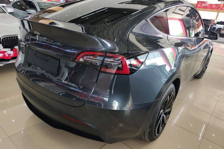Used Tesla Model Y 2024 Rear-Wheel-Drive Version
