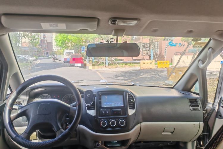 Used FORTHING Lingzhi 2016 V3 1.5L 7-Seater Comfort Model China V Standard Headliner