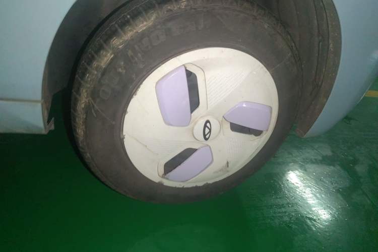 Used Chery QQ Ice Cream 2022 170km Sundae Phosphate Lithium-Ion