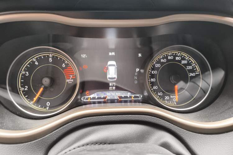 Used Jeep Cherokee 2016 2.4L Superior Edition
