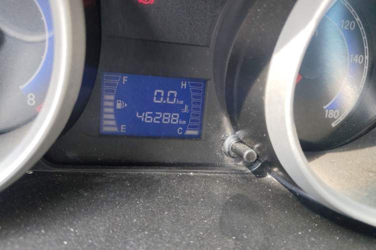 Used CHANGAN KAICHENG Ruixing M80 2018 1.5L Comfort Van Flat Roof Back-Hinged Doors 4G15S