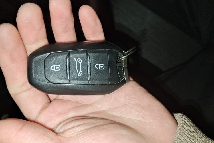 Used Peugeot 5008 2017 350THP 7-Seater Elite Edition Interior 1