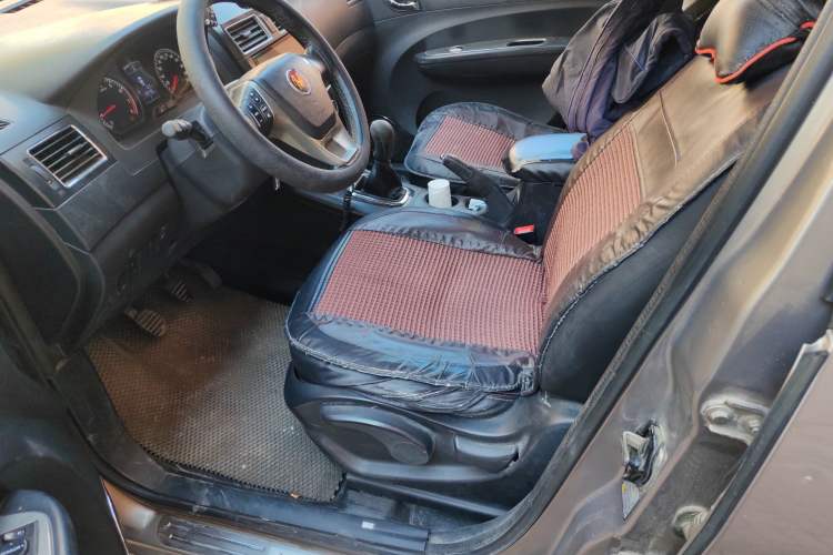 Used FORTHING Joyear X5 2013 1.6L Manual Luxury Model China V Standard
