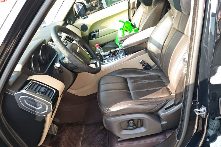 Used Land Rover Range Rover Sport 2015 3.0 SC V6 HSE
