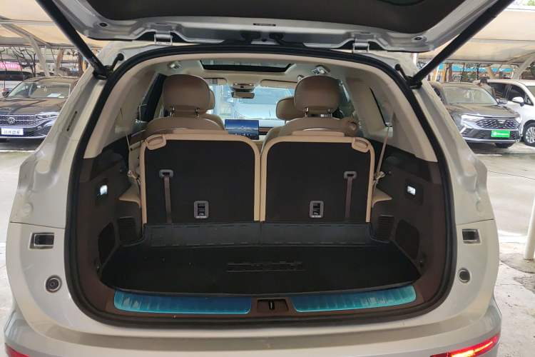 Used Hima AITO M7 2024 1.5T Intelligent Driving Rear-Drive Max Edition 6 Seats
