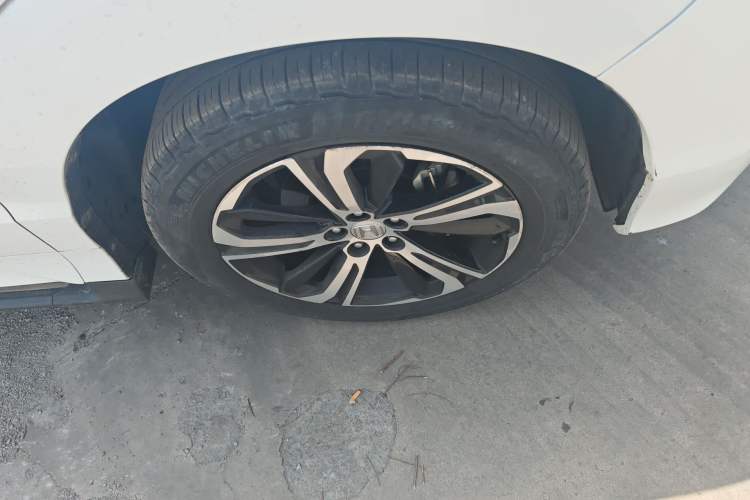 Used Honda UR-V 2017 370TURBO Four-Wheel Drive Prestige Edition China V Right Front Wheel Hub