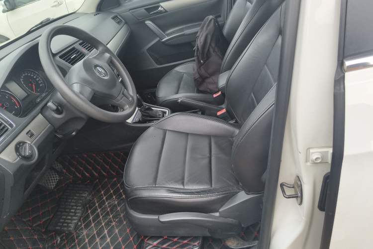 Used Volkswagen Lavida 2013 Revised Version 1.4 TSI DSG Comfort Edition Left Front Seat