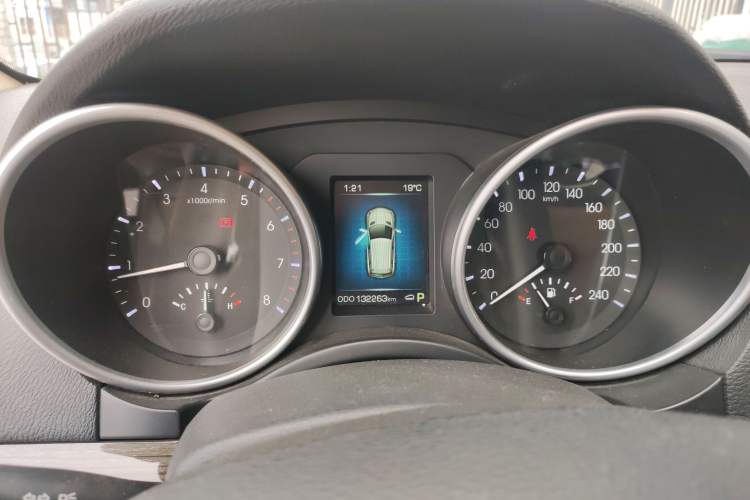 Used Haval H8 2015 2.0T Four-Wheel Drive Luxury Model