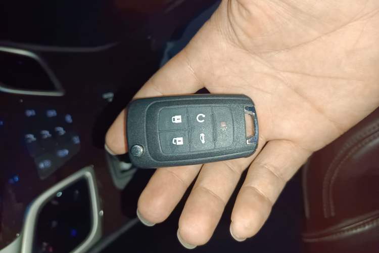 Used Buick LaCrosse 2013 2.4L SIDI Elite Comfort Version Vehicle Key