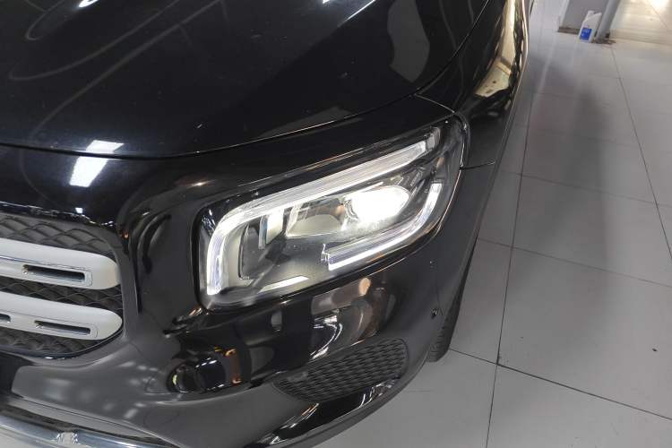 Used Mercedes-Benz GLB 2023 GLB 220 Sport Edition Left Front Headlight