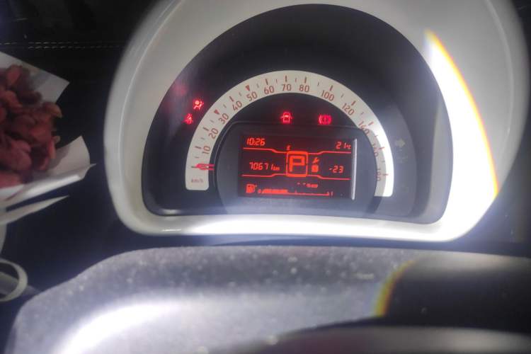 Used smart fortwo 2015 1.0L 52 kW hardtop Dynamic version