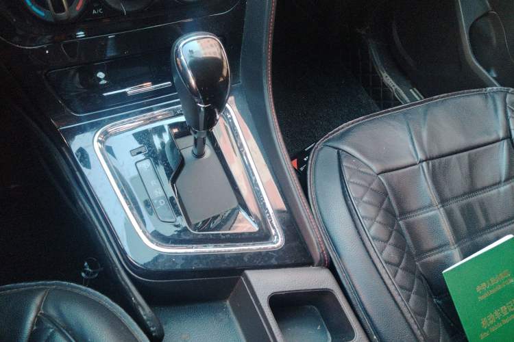 Used Venucia T70 2018 2.0L CVT Smart Edition
