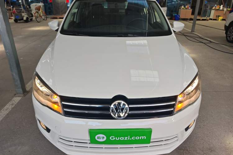 Used Volkswagen Jetta 2015 1.6L Manual Comfort Model
