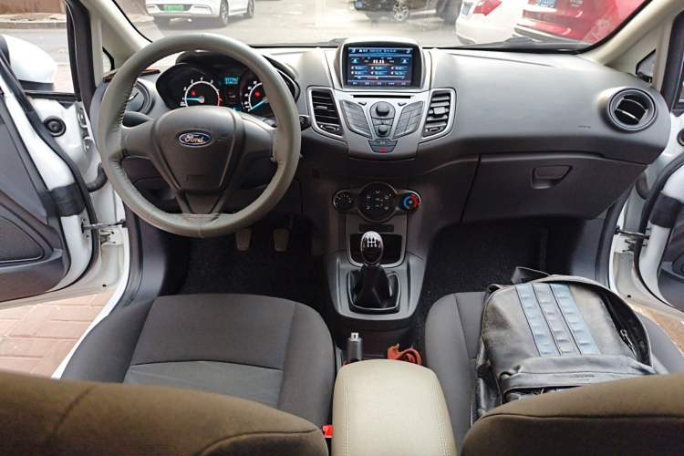 Used Ford Fiesta 2013 Hatchback 1.5L Manual Fashion Edition