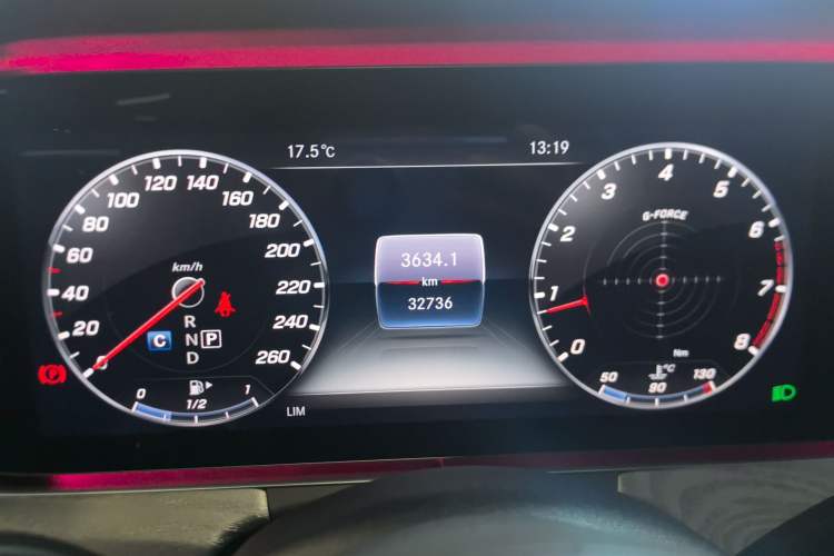 Used Mercedes-Benz CLS 2018 CLS 300 Luxury Model Instrument Cluster